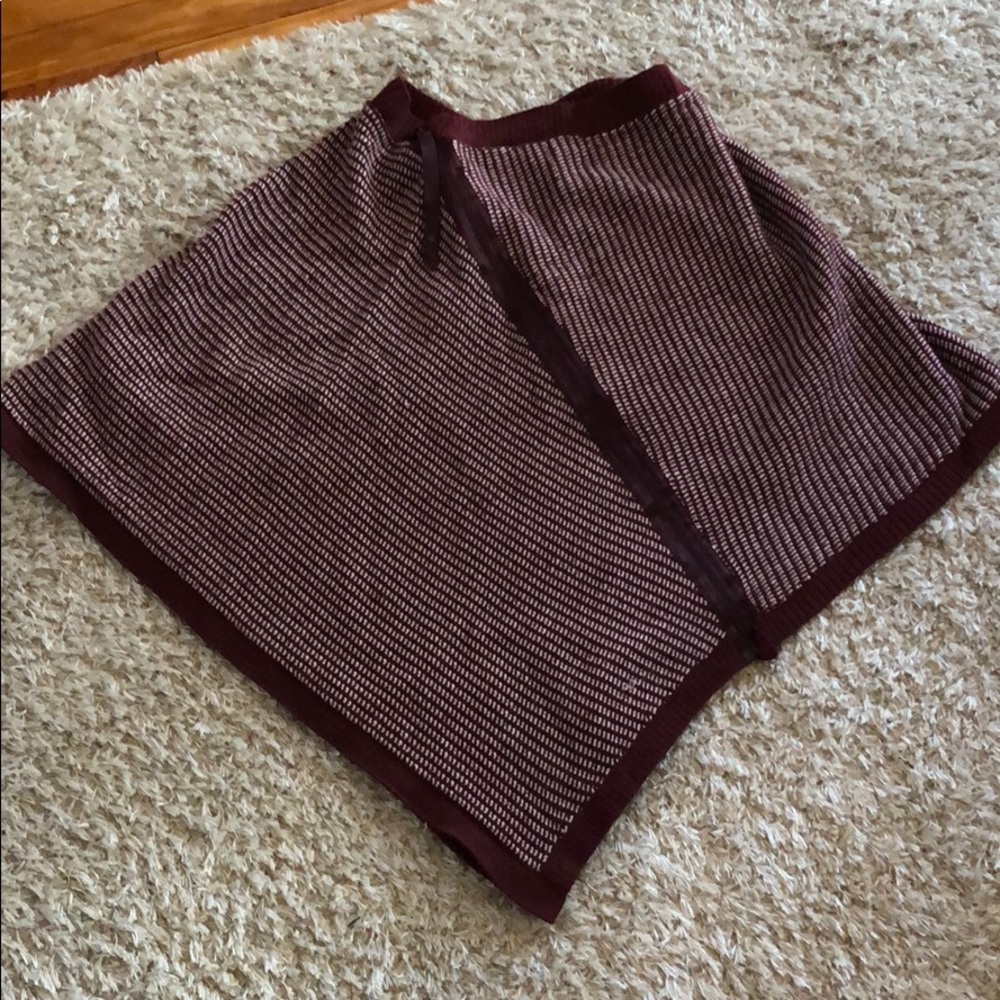 Lululemon cape
